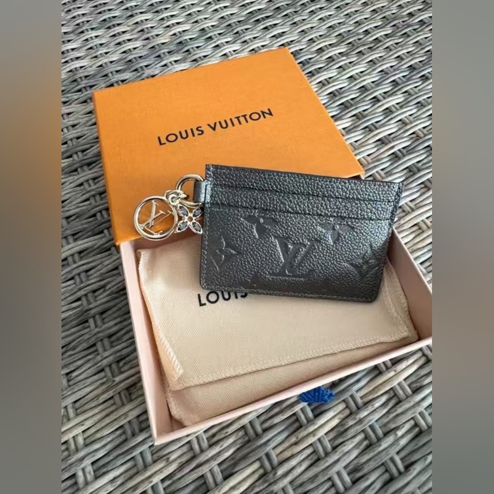 Louis Vuitton LV Charms Card Holder